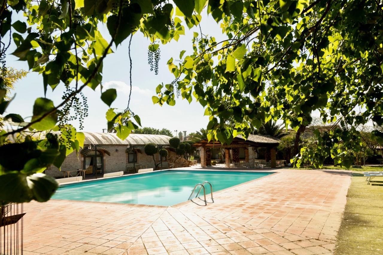 Posta Guevara Farm stay *